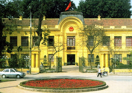hanoivanhien bao-tang-cach-mang-news