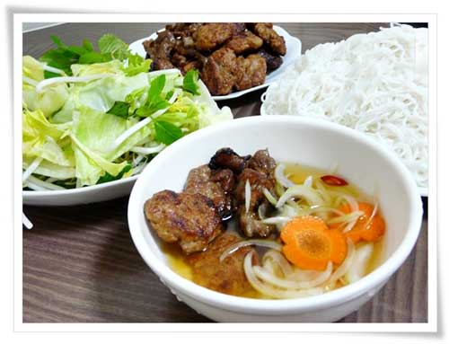 hanoivanhien thuong-thuc-mon-bun-o-ha-noi-news