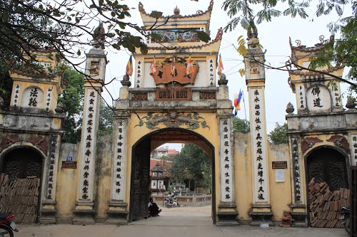 hanoivanhien di-tuong-vua-quang-trung-o-chua-boc-news