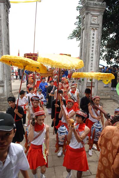 hanoivanhien hoi-dinh-chem-news