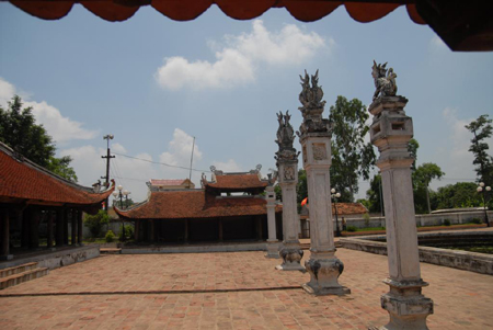 hanoivanhien cham-khac-go-trong-dinh-tay-dang-news
