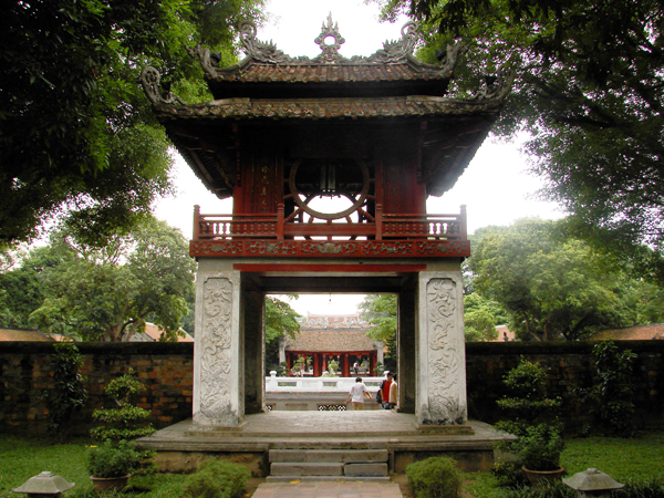 hanoivanhien diem-danh-thang-tren-dat-kinh-ky-news