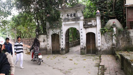 hanoivanhien mot-ngay-o-lang-holywood-news