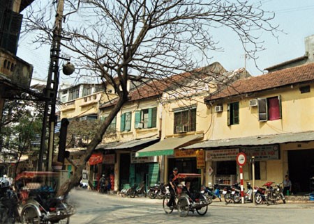 Giữ hồn phố cổ