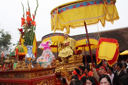Hội Phong Chúa Rước Vua